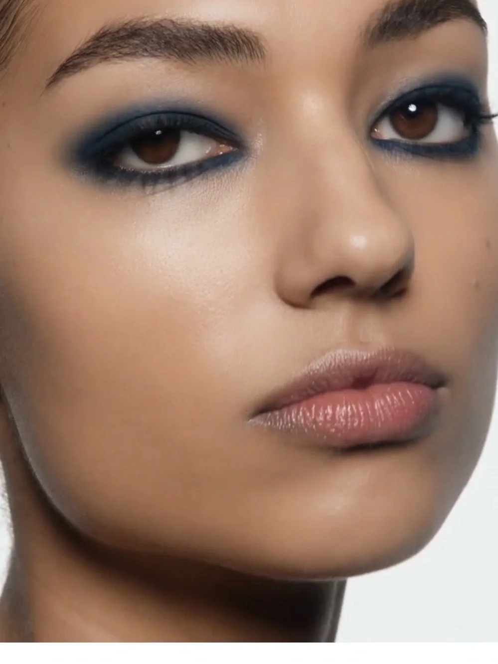 NEW NWT VICTORIA BECKHAM Smokey Eye Brick In Royal